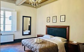 Domus An- Two Bedrooms Apartment -Antique And Historical Home